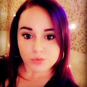 Meet your Posher, Mackenzie